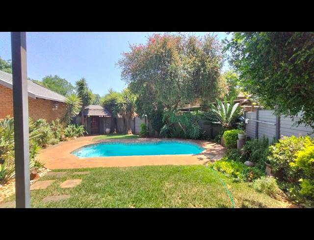 4 BEDROOM HOUSE FOR SALE IN CASHAN